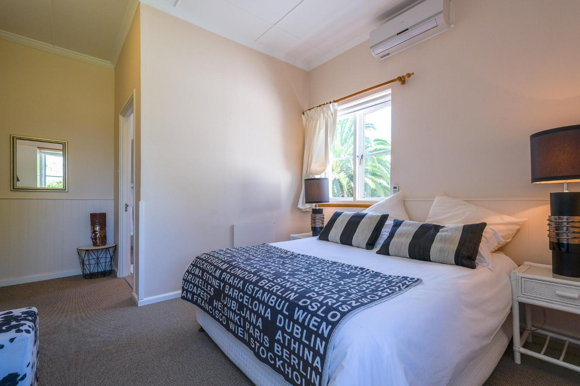 Oude Berg Guesthouse - 10 Caledon Street 조지 객실 사진